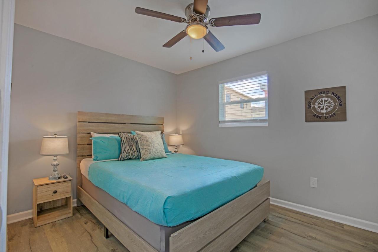 Sunrise Terrace - Pool, Beach Access, Rooftop Deck Holiday home