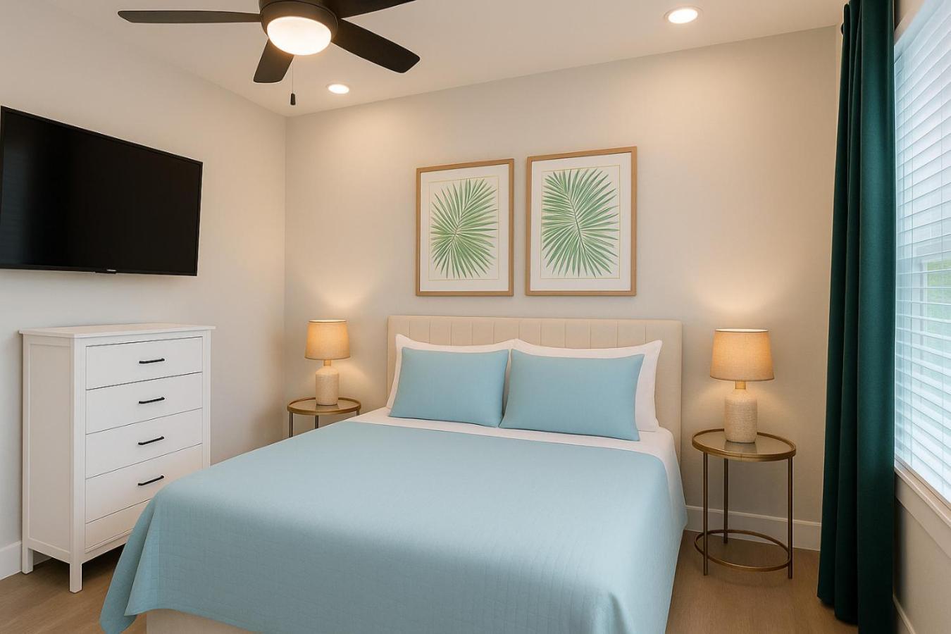 Holiday home Sunrise Terrace - Pool, Beach Access, Rooftop Deck *