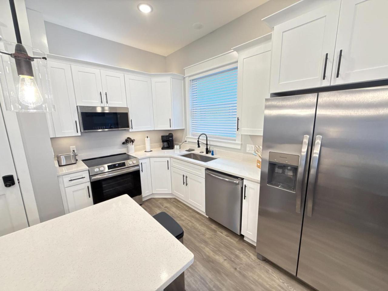 Holiday home Sunrise Terrace - Pool, Beach Access, Rooftop Deck *